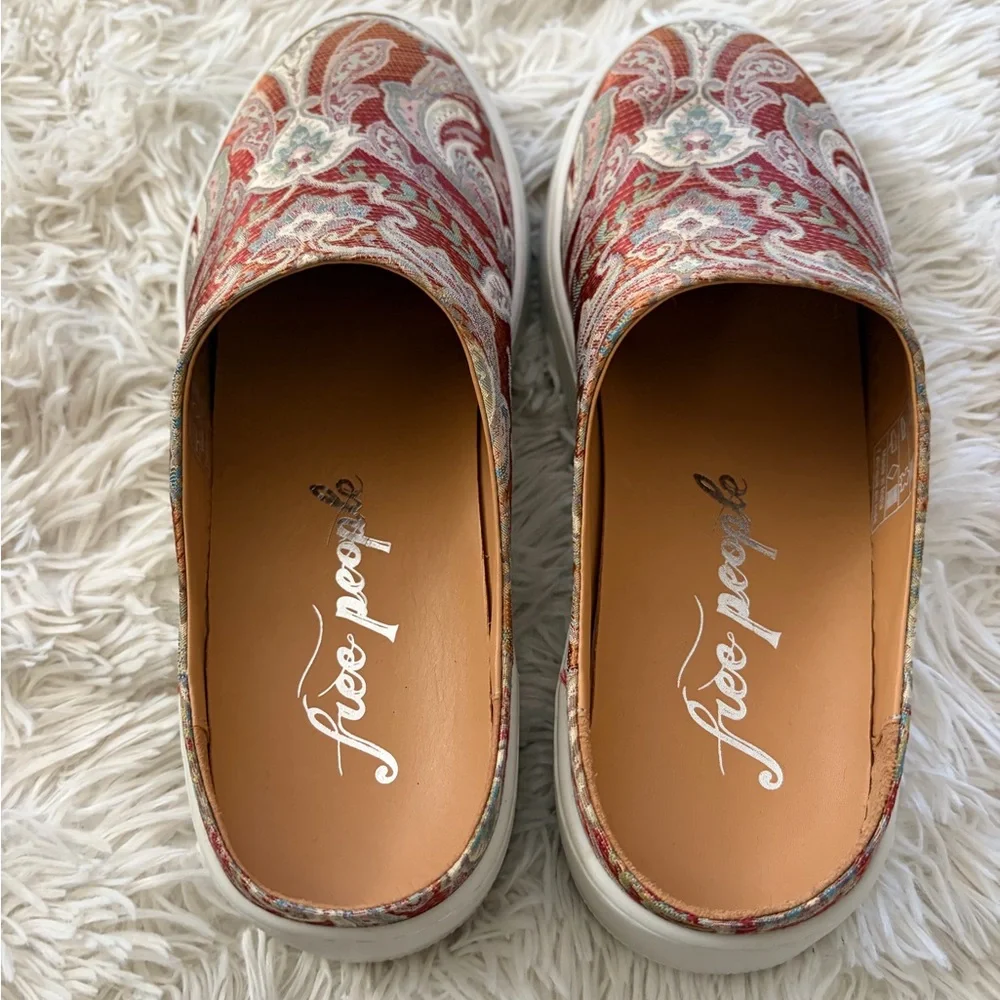 Free People Wynwood Autumn Paisley Print Platform Slip On Sneaker - Size 38
